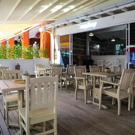 Couette-café Sardunya Alaçatı