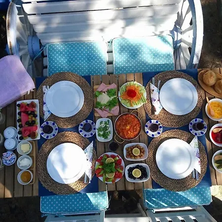 Sardunya Couette-café