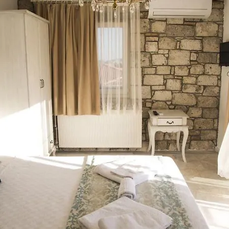 Sardunya Couette-café 4*