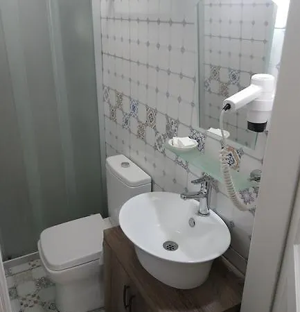 Sardunya Alojamento de Acomodação e Pequeno-almoço Alacati