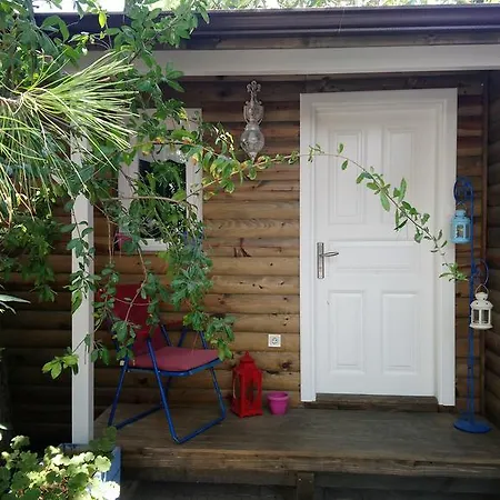 Alojamento de Acomodação e Pequeno-almoço Sardunya