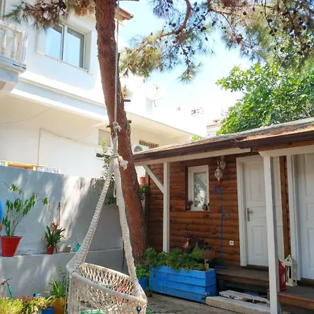 Alojamento de Acomodação e Pequeno-almoço Sardunya